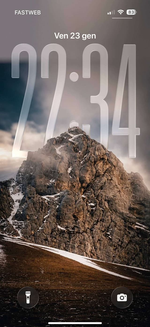 iPhone lock screen with depth effect 2