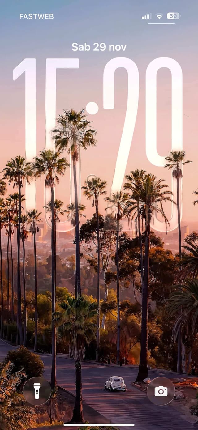 iPhone lock screen with depth effect 1